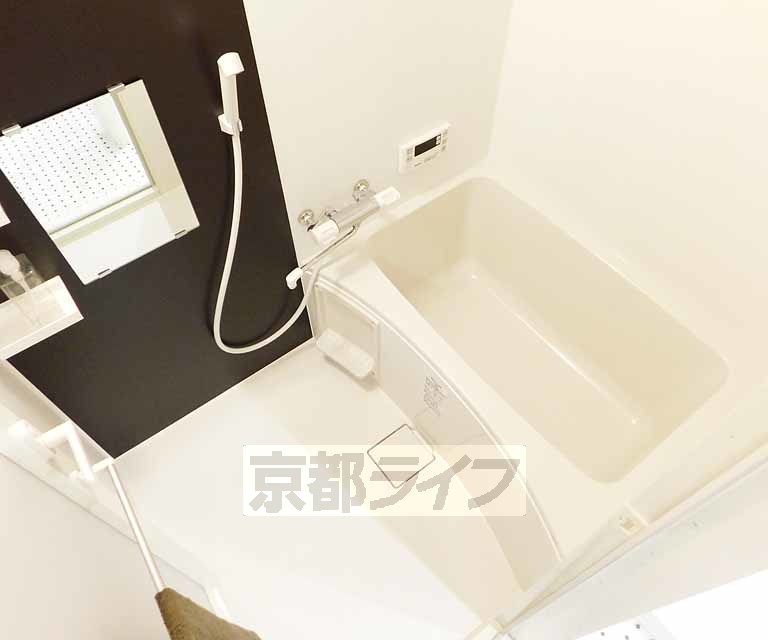 バス・シャワールーム　綺麗になりました