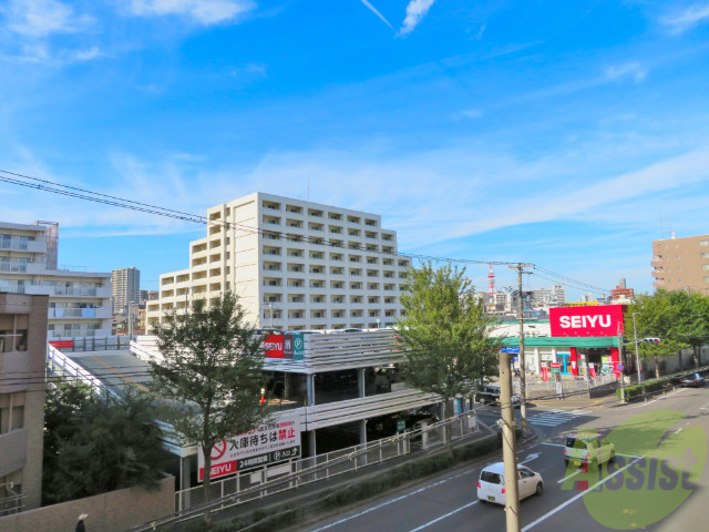 眺望　バルコニーからは仙台の街中が見えますよ。