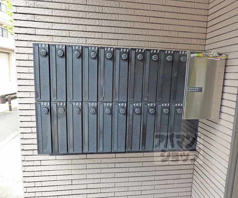 その他共有部分　エントランス内に集合ポストが有ります