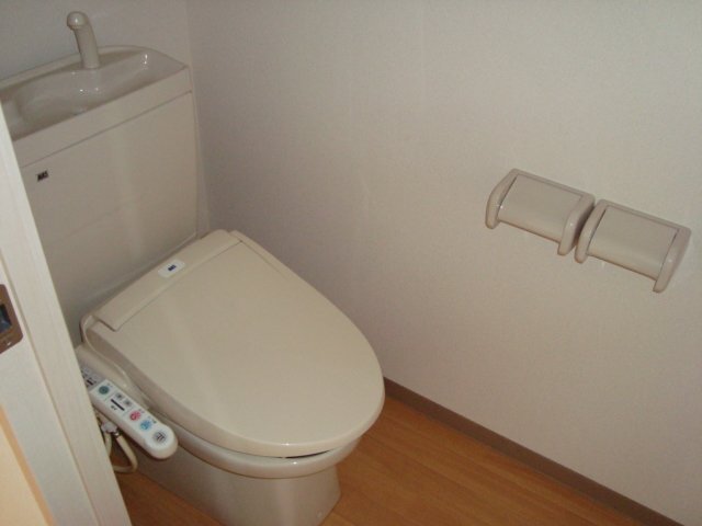 トイレ　シャワー付トイレ