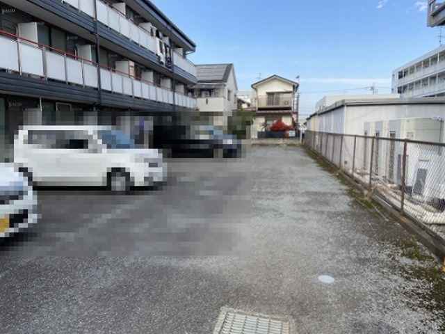 駐車場　現況優先