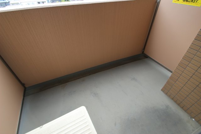 バルコニー　※別号室の参考写真です。