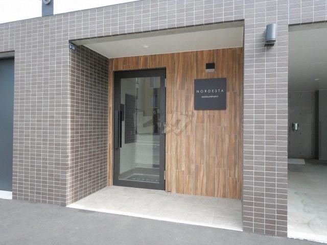 エントランス　素敵なエントランスがお出迎えです♪