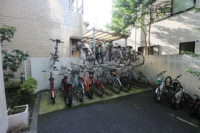 駐車場　★駐輪場★