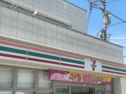コンビニ　セブン-イレブン 鶴瀬駅東口店（コンビニ）まで461m