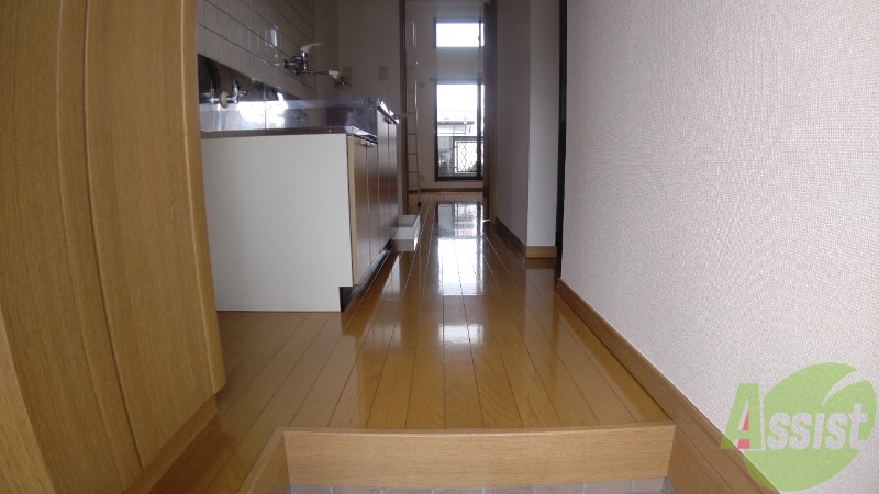 玄関　玄関でございます。毎日の出入りはこちらから。