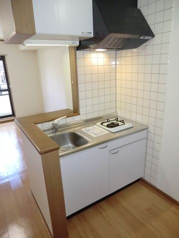 キッチン　１口ガスシステムキッチン