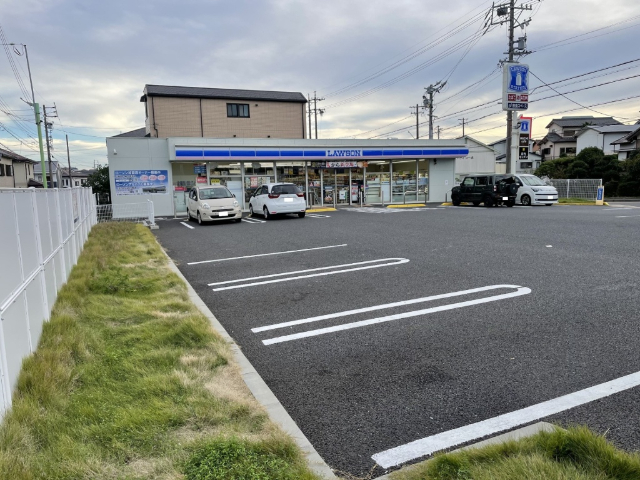 コンビニ　ローソン緑区桶狭間北二丁目店（コンビニ）まで70m