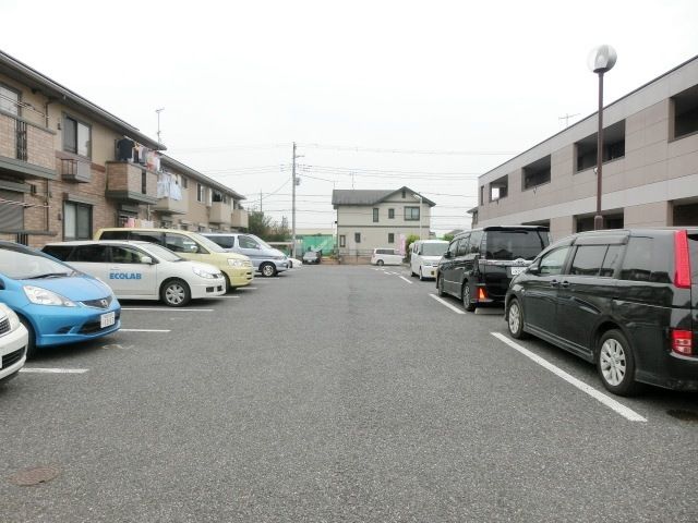 駐車場　敷地内の駐車場ございます。