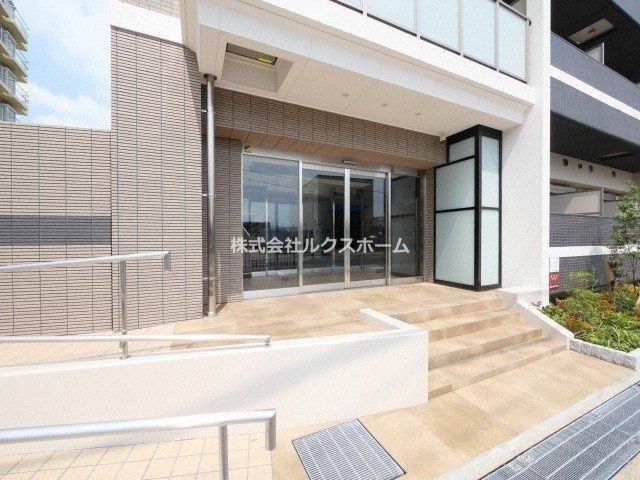 エントランス　毎日通るエントランスはこのようになっています