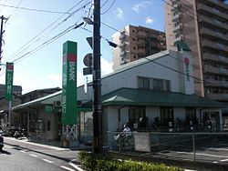 銀行　トマト銀行鶴形支店（銀行）まで181m