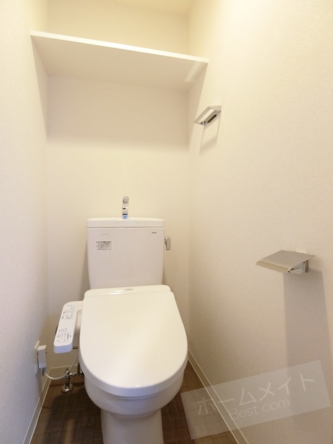 トイレ　同施工会社の同仕様写真です。