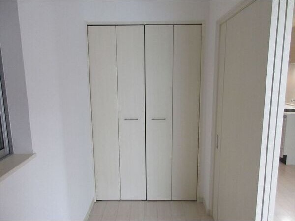 収納　※写真は同じマンションの違う部屋のものになります。