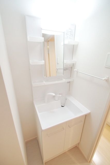 洗面設備　★お部屋探しはタウンハウジング二俣川店まで★