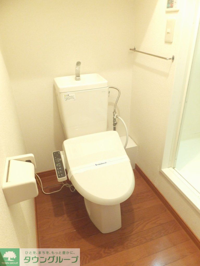 その他　温水洗浄便座設置済み