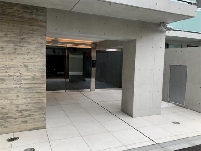 エントランス　建物の内部です