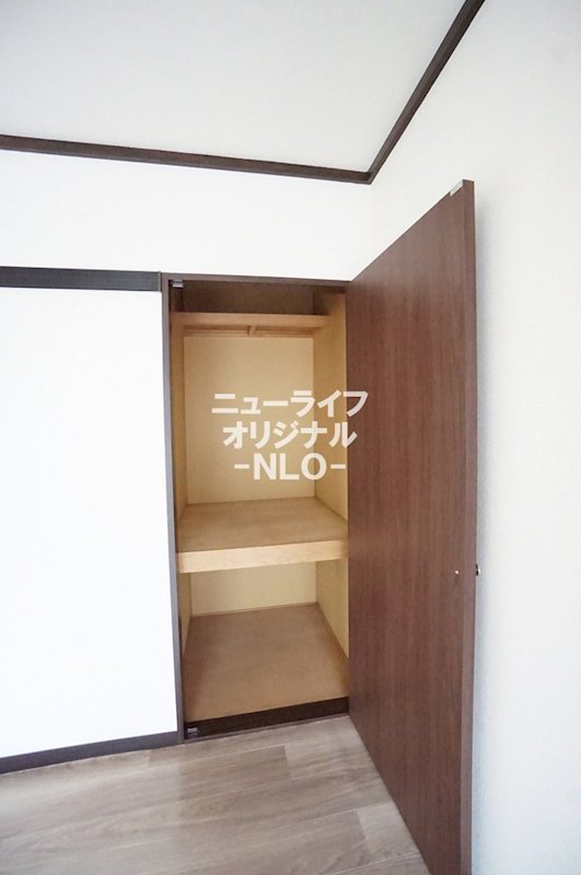 その他設備　洋室収納はアレンジの自由度が高いです☆