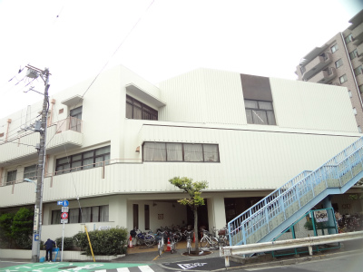 図書館　目黒区立目黒本町図書館（図書館）まで637m