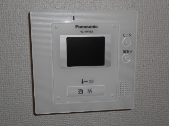 セキュリティ　カラーＴＶモニター付インターホン完備