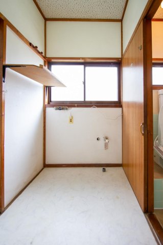 その他設備　洗濯機置き場＋脱衣所