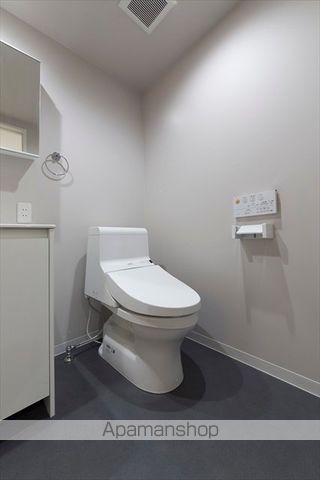 南海高野線 堺東駅 徒歩20分 2階建 築11年のトイレ写真