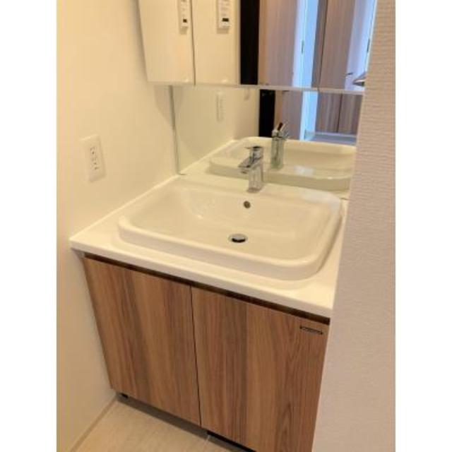洗面設備　※写真は同タイプ住戸です。