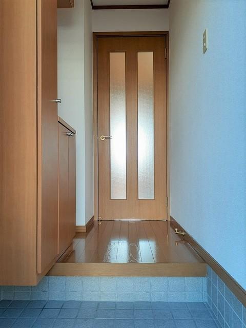 ラベンダーの玄関写真