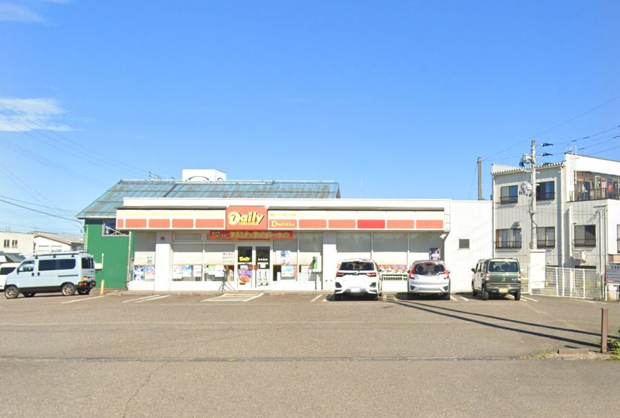 コンビニ　デイリーヤマザキ長岡平島１丁目店（コンビニ）まで307m