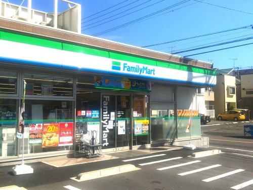 コンビニ　ファミリーマート 西寺尾二丁目店（コンビニ）まで142m