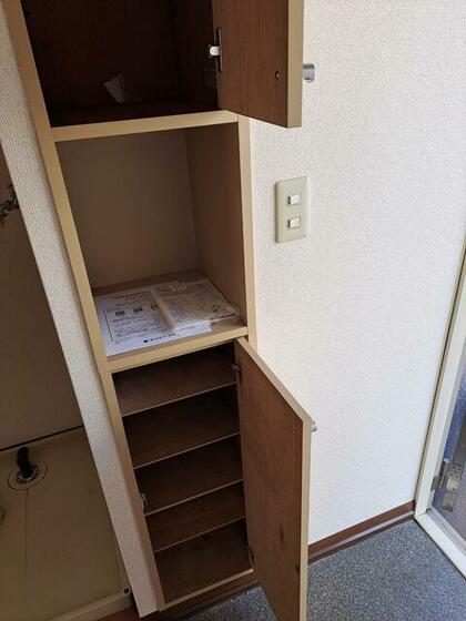 玄関　靴箱