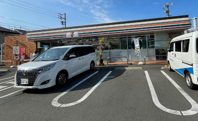 コンビニ　セブンイレブン静岡池田店（コンビニ）まで134m