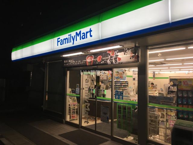コンビニ　ファミリーマート 守山大牧町店（コンビニ）まで1038m