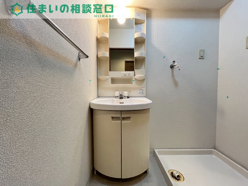 洗面設備　同型