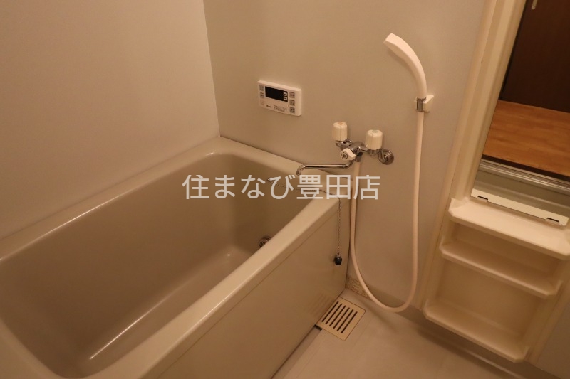 バス・シャワールーム　同型別部屋写真