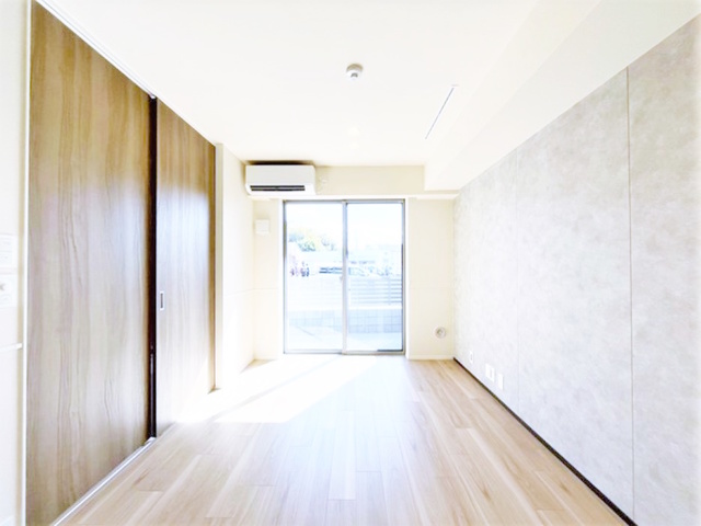 居室・リビング　※建築中のため実際の建物と設備等が変更になる場合がございます