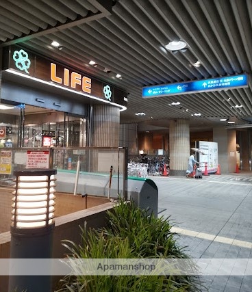 スーパー　（株）ライフコーポレーション／大泉学園駅前店（スーパー）まで982m
