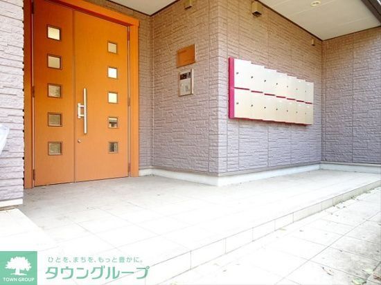 エントランス　★お問い合わせはタウンハウジングまで★