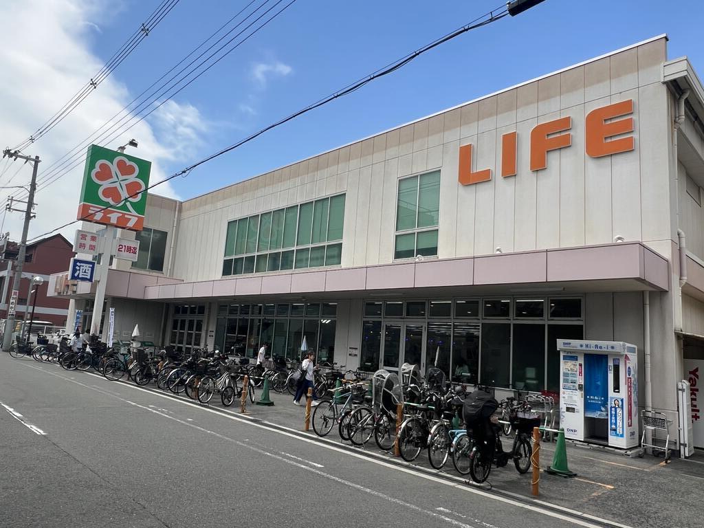 スーパー　ライフ新深江店（スーパー）まで211m