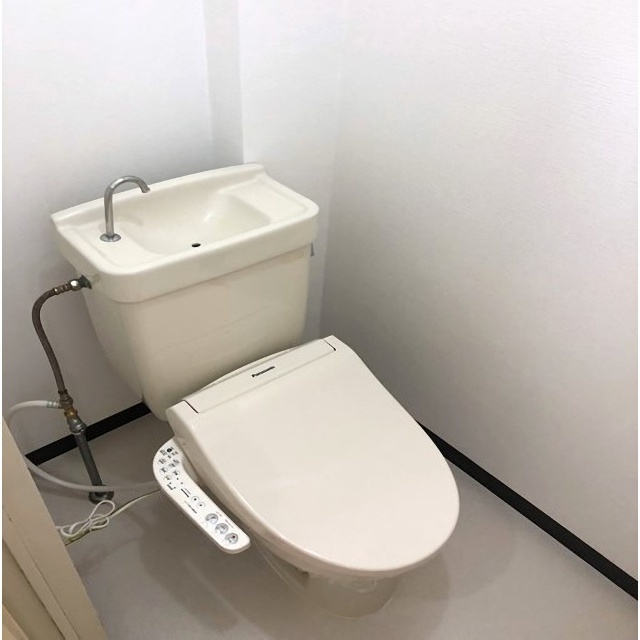 トイレ　トイレ