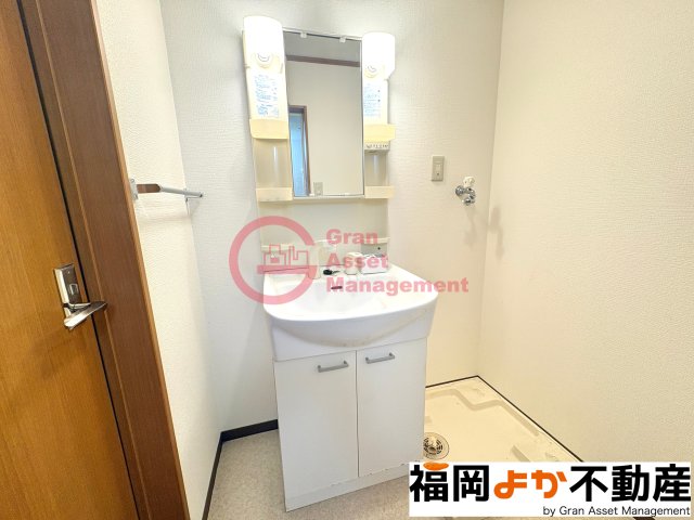 洗面設備　【福岡よか不動産】独立洗面台、朝の身支度には欠かせません