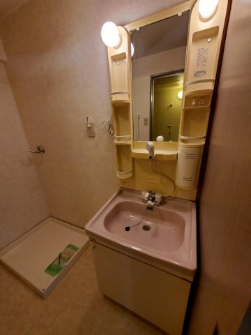 ＪＲ山陽本線 姫路駅 徒歩22分 3階建 築31年の内装写真