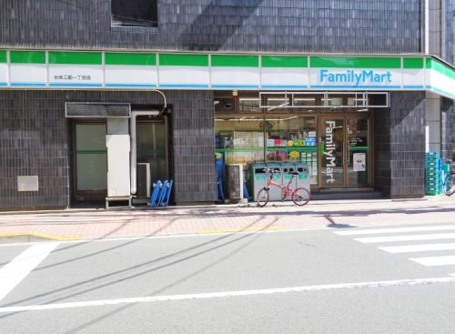 コンビニ　ファミリーマート 台東三筋店（コンビニ）まで187m