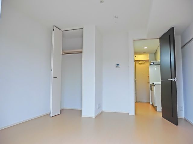 その他部屋・スペース　広めの洋室７．１帖
