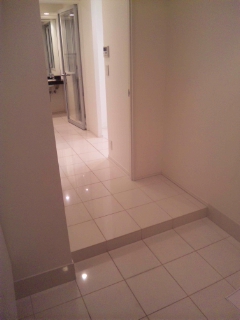 玄関　同マンション別部屋