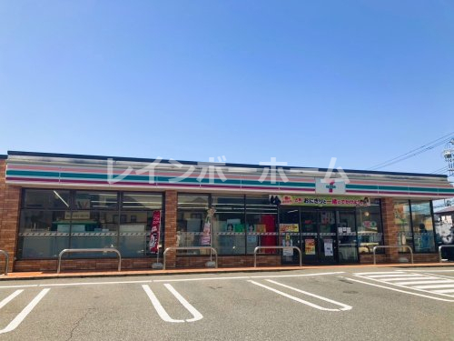 コンビニ　セブンイレブン 鎌ヶ谷道野辺中央４丁目店（コンビニ）まで701m