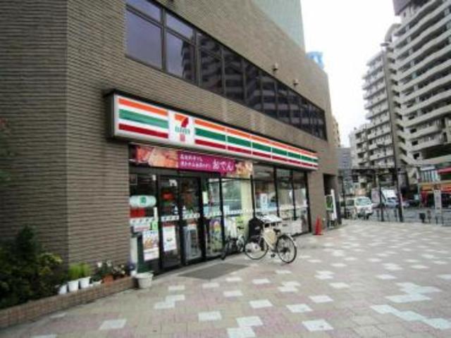 コンビニ　セブンイレブン西巣鴨駅前店（コンビニ）まで242m