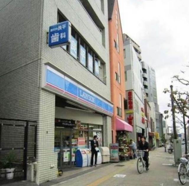 コンビニ　ローソン西巣鴨駅前店（コンビニ）まで307m