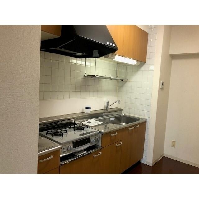 キッチン　同タイプ・別部屋