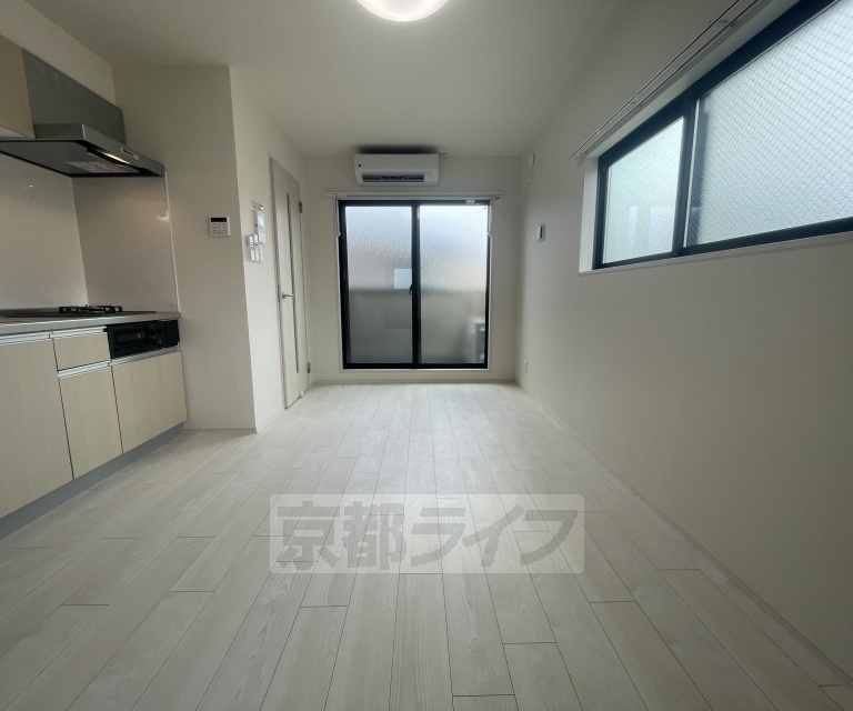 京阪本線 鳥羽街道駅 徒歩5分 3階建 築1年の居間写真