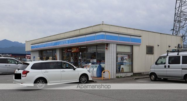 コンビニ　ローソン（コンビニ）まで1518m